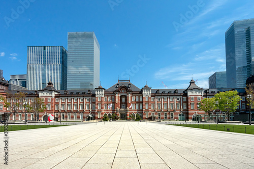 ほぼ無人の東京駅