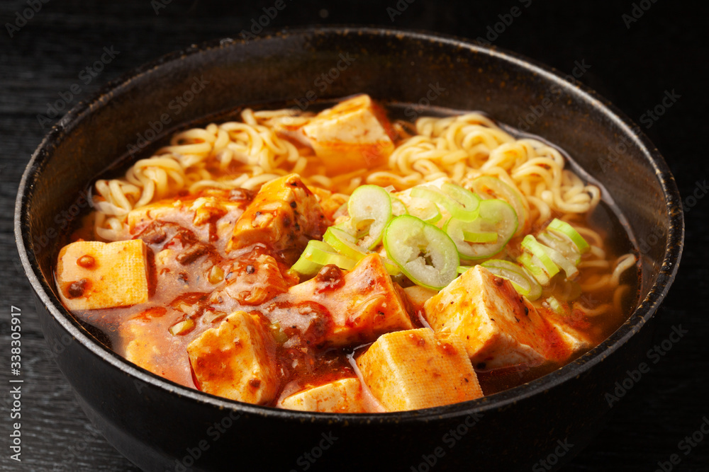 麻婆ラーメン