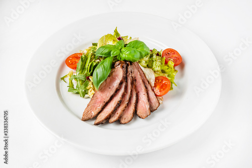 salad with beef and vegetables