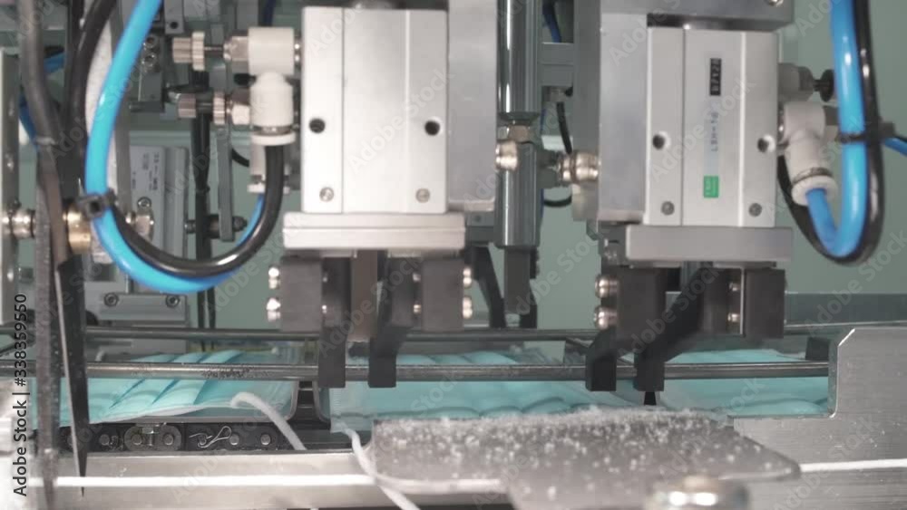 USINE DE PRODUCTION DE MASQUE EN CHINE PENDANT LE CORONAVIRUS
