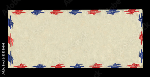 Φωτογραφία Old postage envelope on a black background, message, air mail