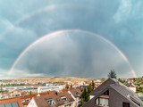 Regenbogen über Stuttgart, Baden-Württemberg