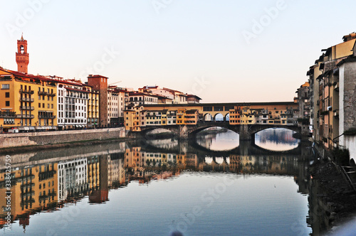 Firenze, Arno e Ponte Vecchio al Tramonto