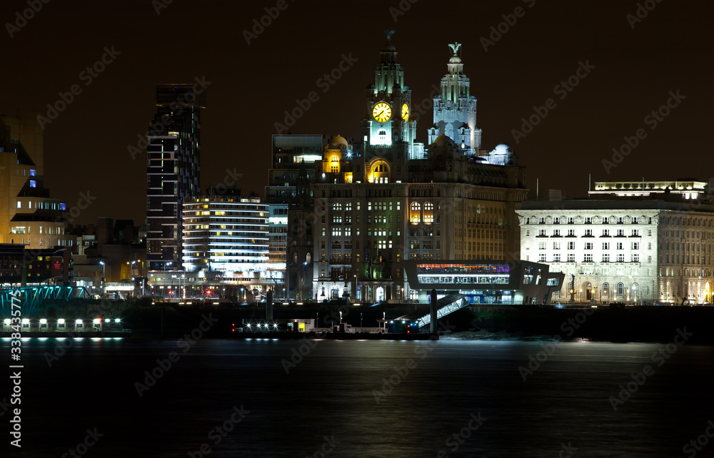 Obraz premium Noc na nabrzeżu Liverpoolu 6