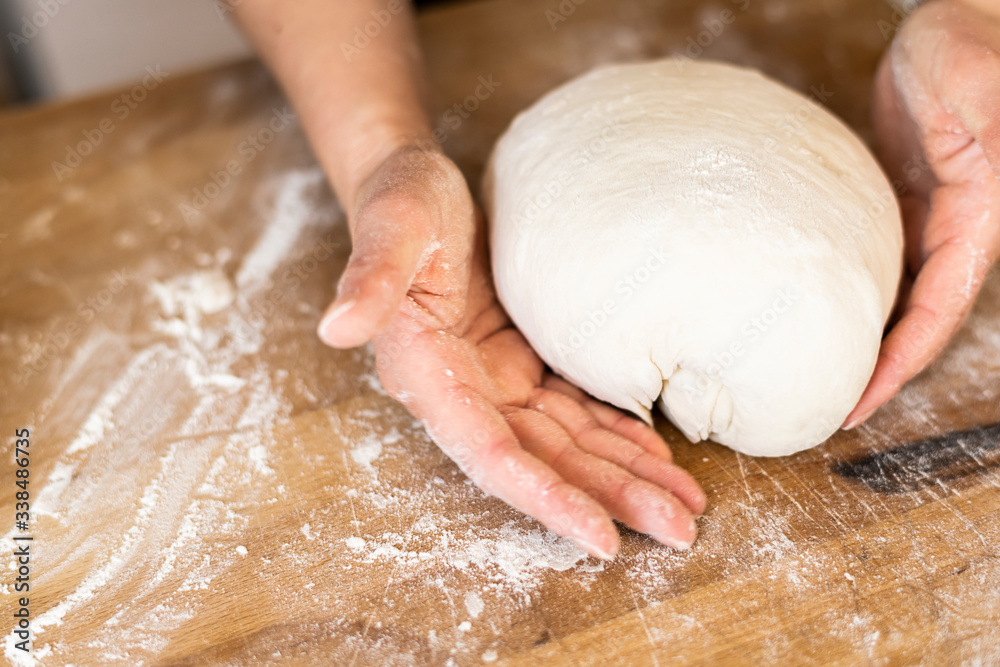 Leckeres selbsgemachtes Brot backen Leckeres selbsgemachtes Brot backen