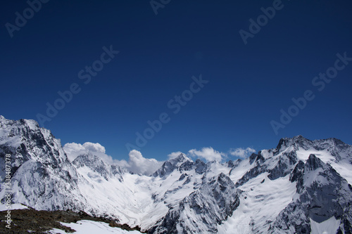 mountain peaks with snow © chichur