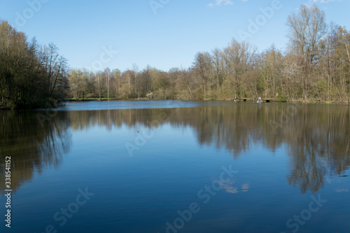 Idyllischer Teich am Stadtrand von Bünde in Ostwestfalen. © Edda Dupree