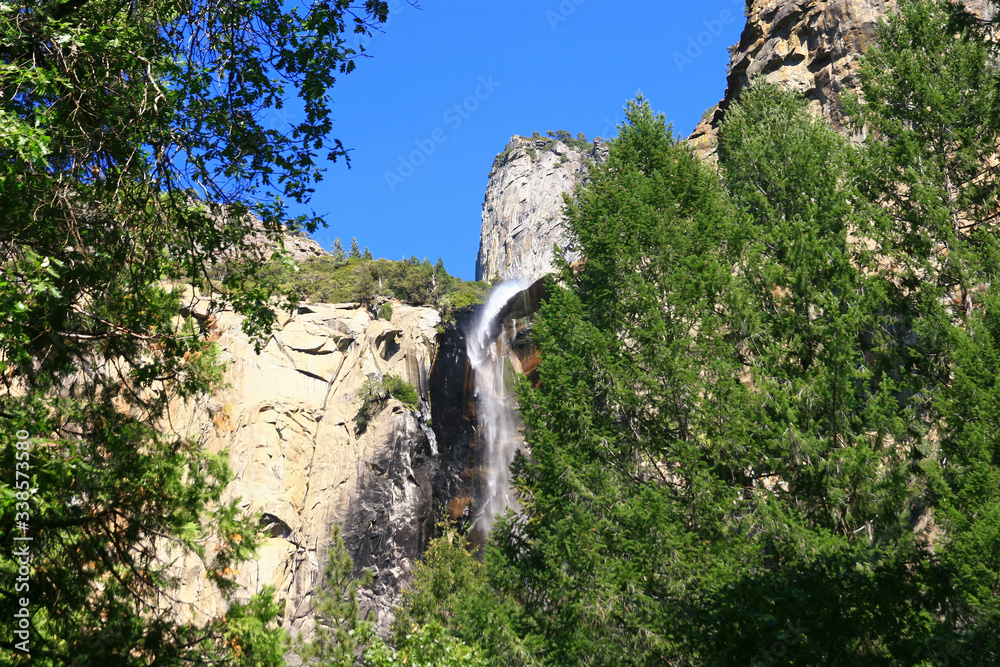 Sunny view of the Bridalveil Fall