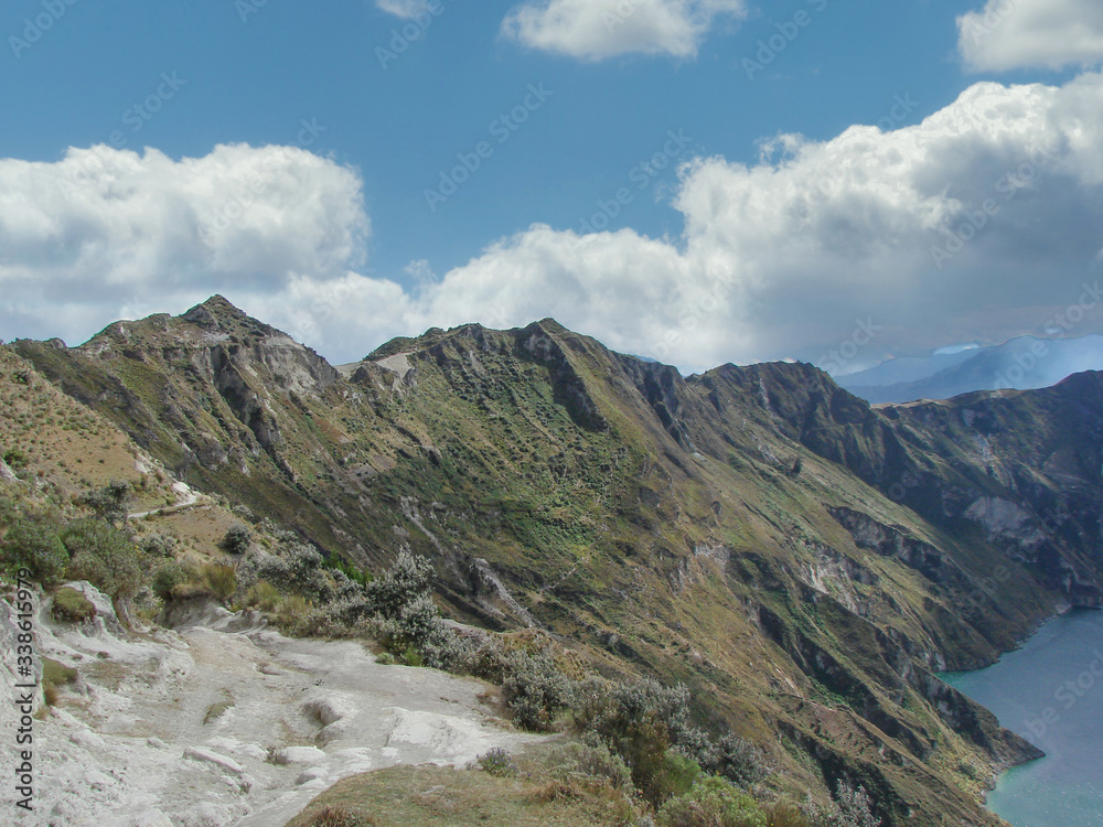 Ecuador, Famous trek around the scenic Quilotoa loop mountain ridge