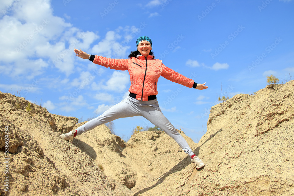 portrait of a sports woman in nature portrait of a sports woman in nature