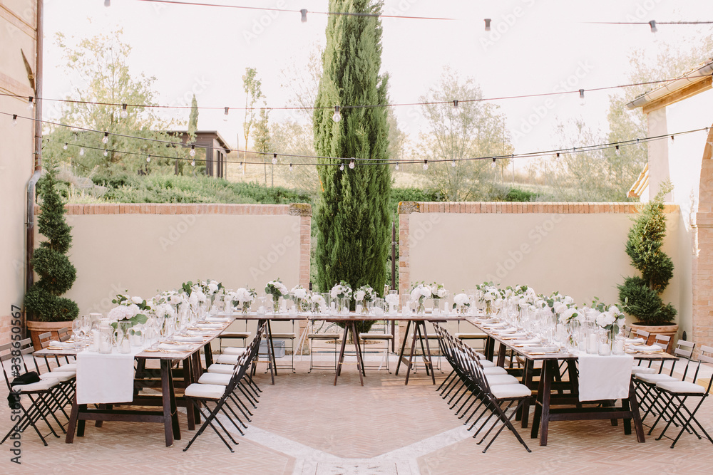 Fototapeta premium wedding reception party banquet table coverage