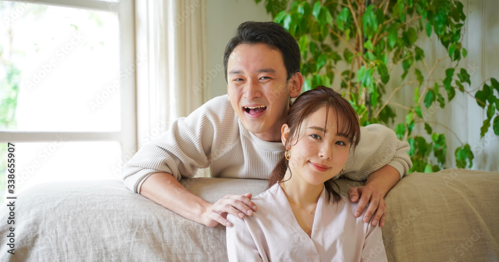 アジア人　カップル　ポートレート