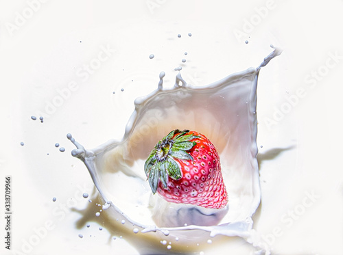 strawberry in milk splash
