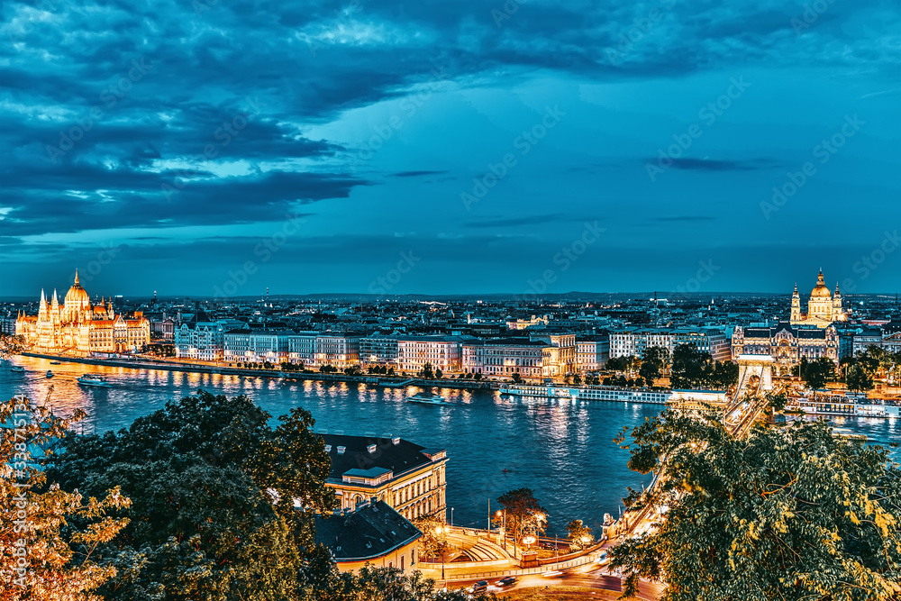 Szechenyi Chain Bridge and Parliament at dusk from Fisherman Bastion. Budapest, Hungary.
