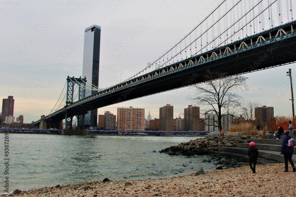 east river manhattan bridge brooklyn side dumbo