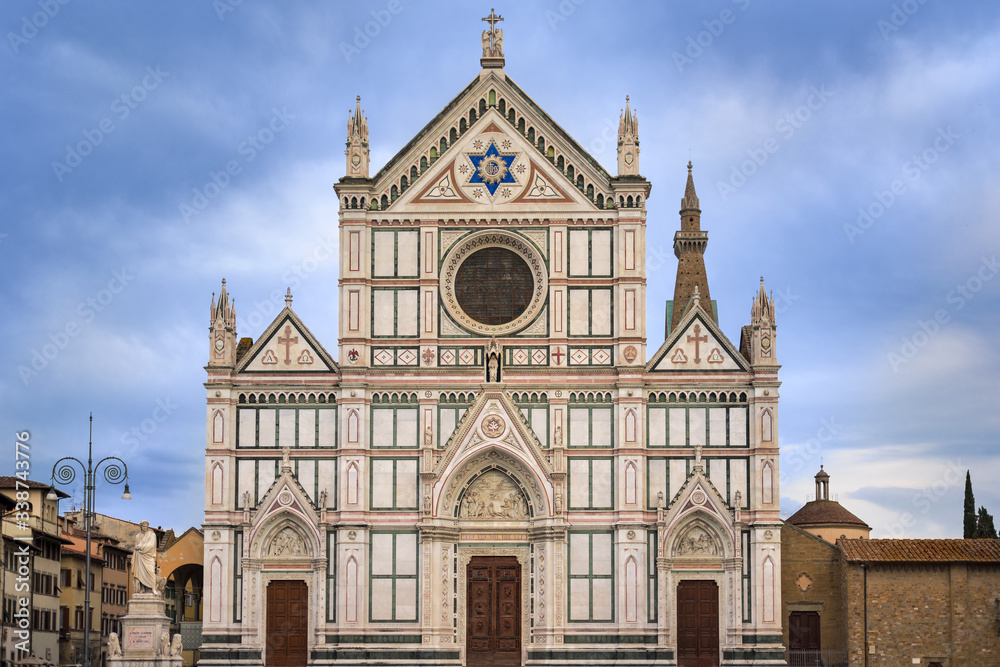 Front view Basilica of the Holy Cross (Basilica di Santa Croce) in Plaza of the Holy Cross in Florence, Tuscany, Italy 