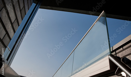 Glass panels. Use of glass in buildings. Railing.