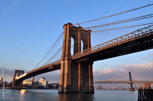 Brooklyn bridge at sunset