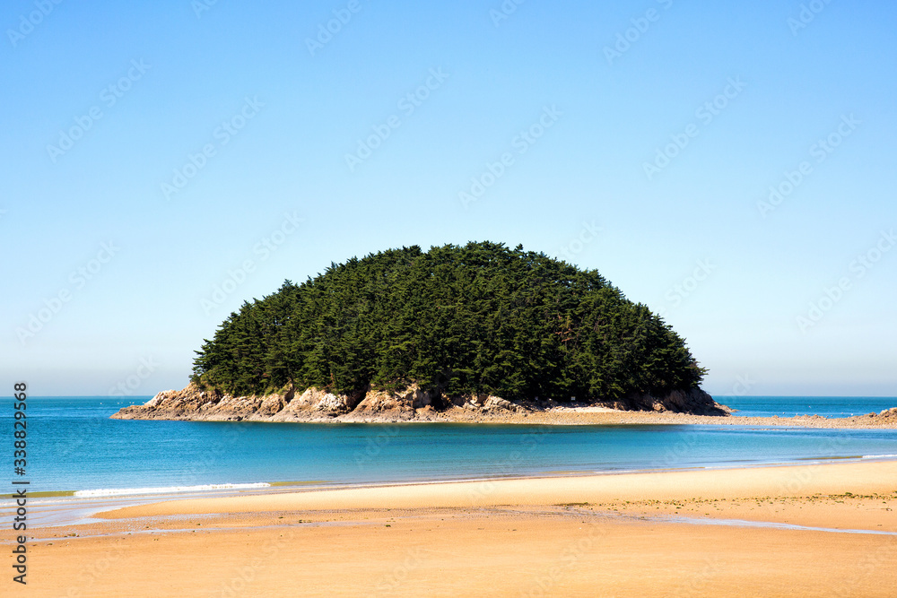 Fototapeta premium Nangsae island in Taean-gun, South Korea. Small uninhabited island. 