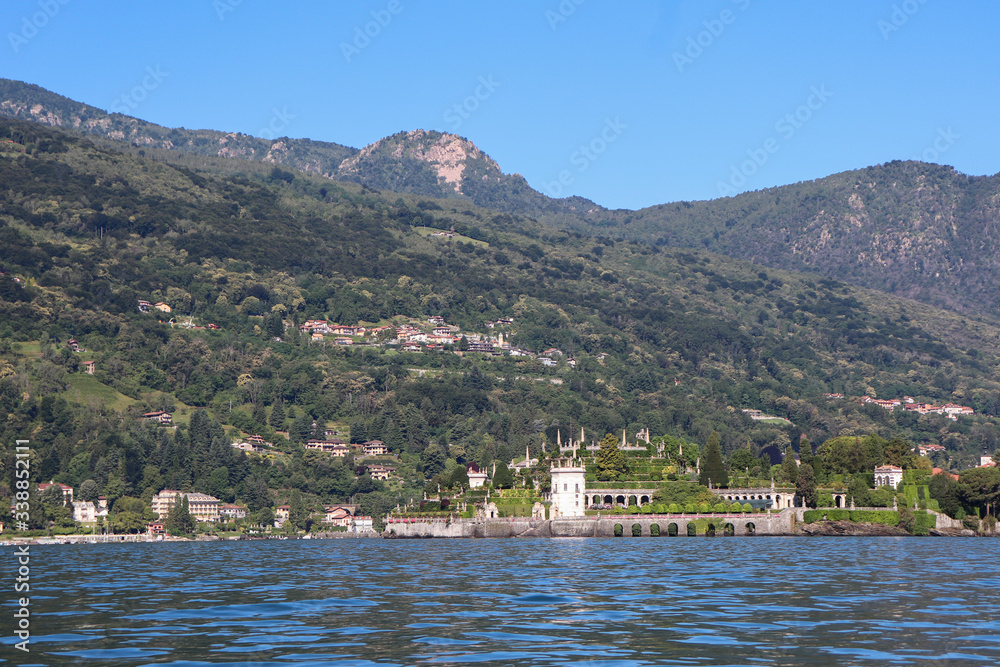 Italie - Piémont - Iles Borromées - Vue sur les Jardins baroques d'Isola Bella
