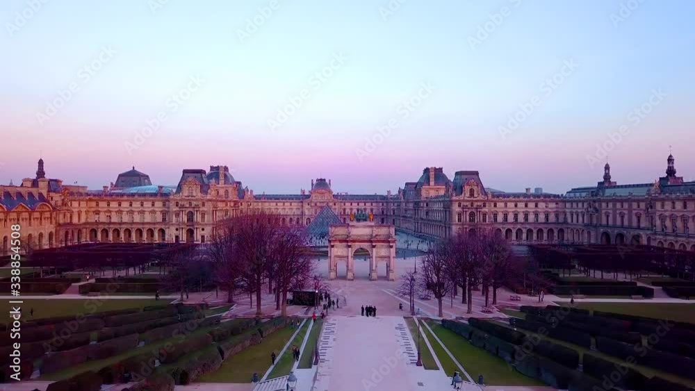 Flying close to the Pyramide in front of Louvre museum. Flying close to the Pyramide in front of Louvre museum.