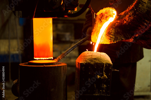 Fotografie Melting furnace for cast iron and steel and liquid metal.
