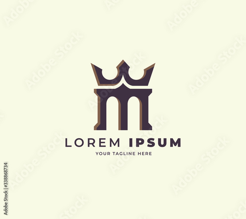 castle king logo design template. initial M king design logo vector
