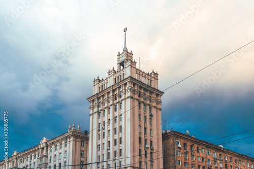 Obraz na płótnie House with a spire in Khrakiv, Ukraine w salonie