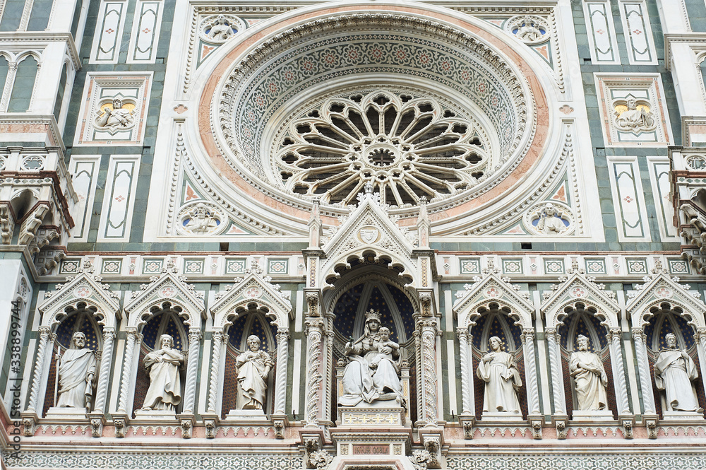 Cathedral of Santa Maria del Fiore, designed by Fillippo Brunelleschi, Centro Storico, Firenze, Tuscany.