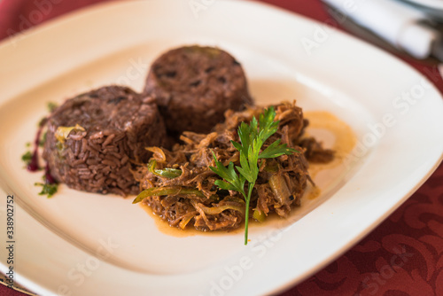 ropa vieja comida típica cubana