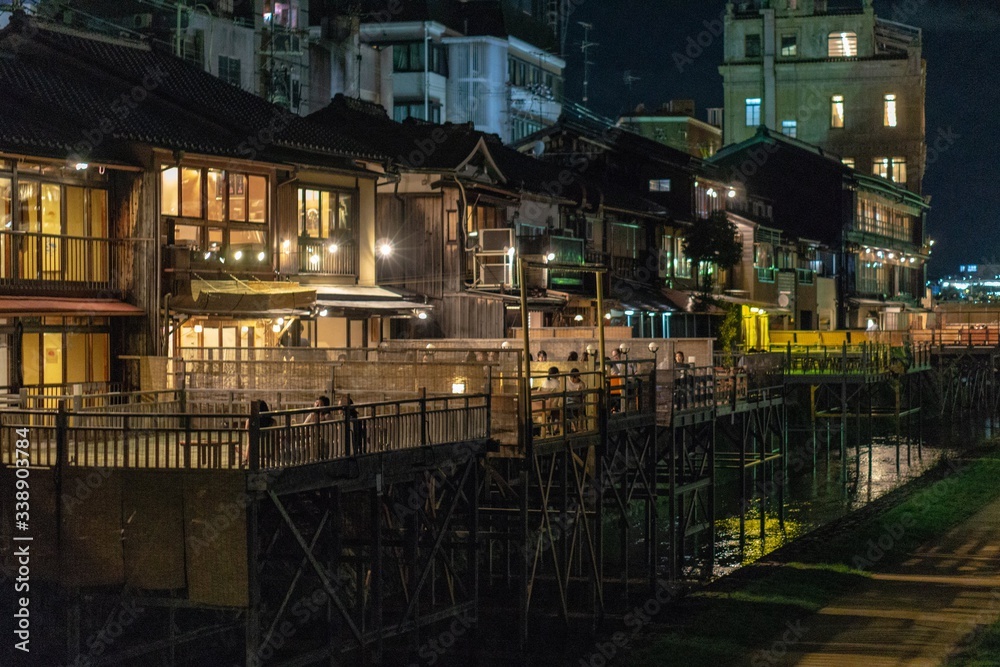Fototapeta premium Kyoto river at night