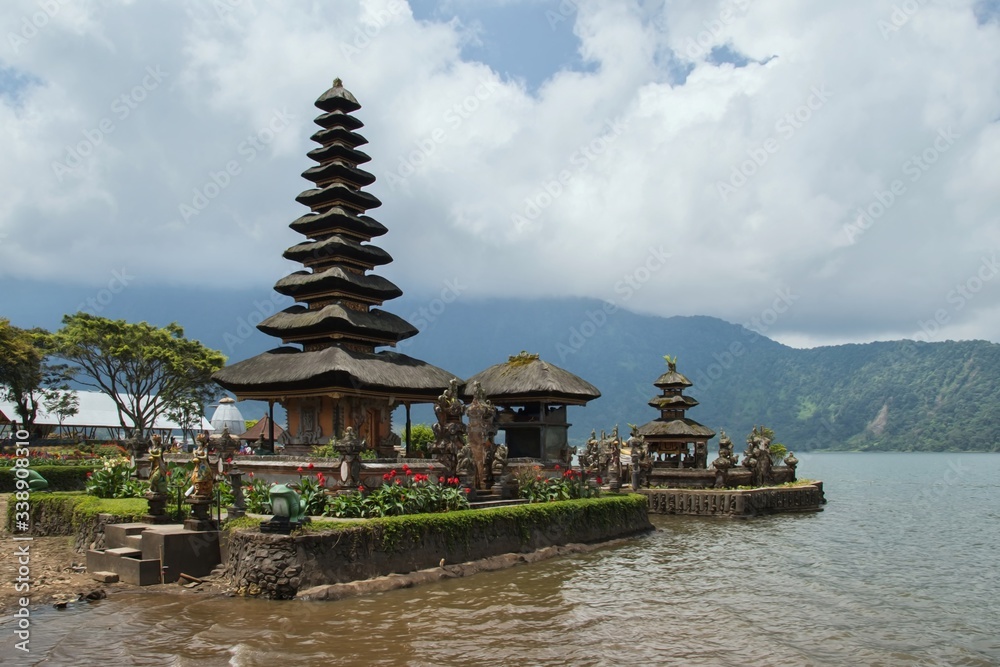 Hindu religious buildings in Ulun Danu Water Temple complex. Hindu religious buildings in Ulun Danu Water Temple complex.