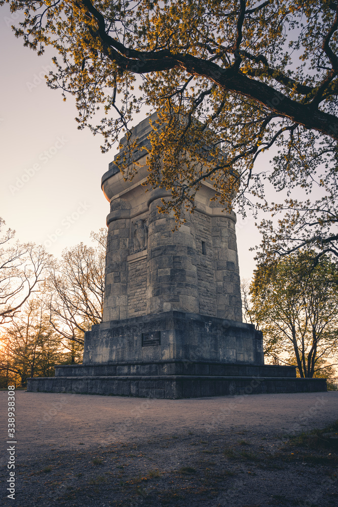 Obraz premium Low-angle perspective of 