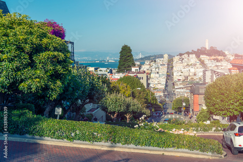Photography SAN FRANCISCO - AUGUST 6, 2017: Lombard Street, Russian Hill on a sunny summer d