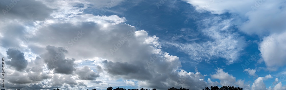 Cloudscape Apr 14 008
