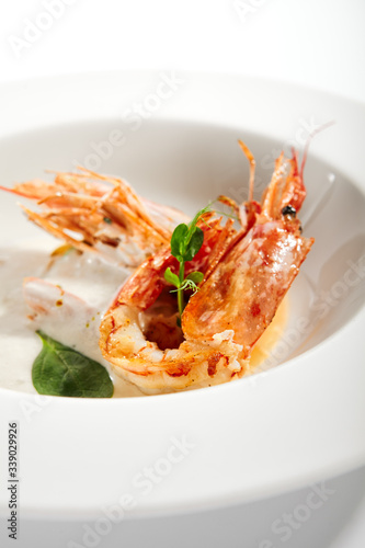 Langoustines in cream sauce