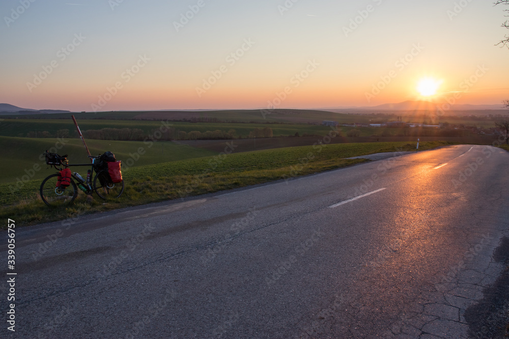 Fototapeta premium sunset on the road