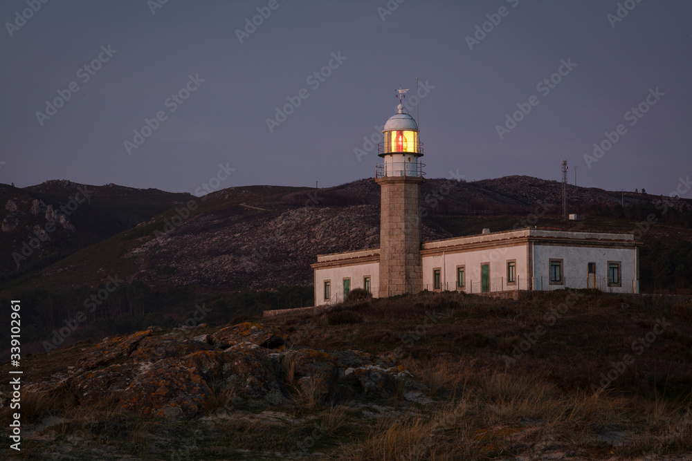 Lariño lighthouse at night