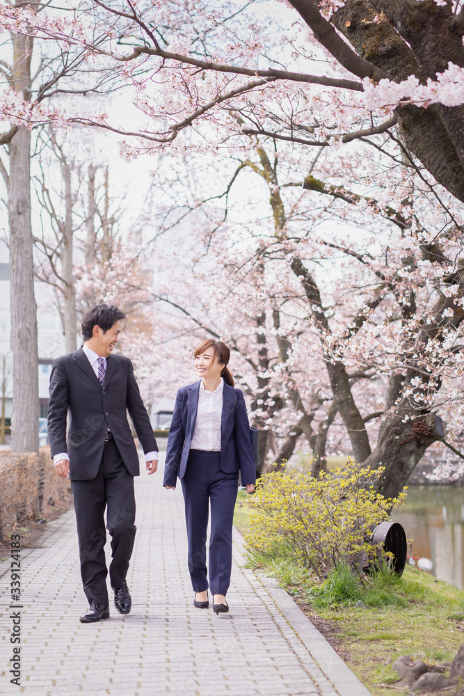春の会社員 春の会社員