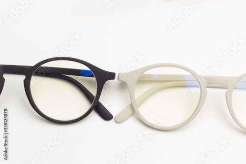 Designer glasses to see well