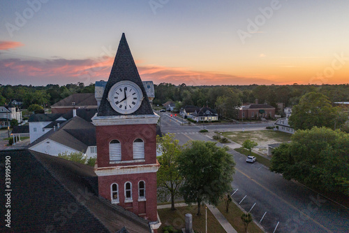 Wayne County Courthouse photo