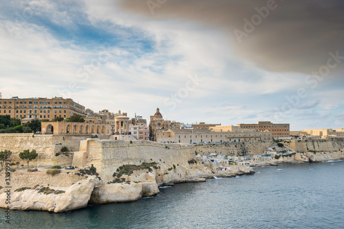 Fototapeta Naklejka Na Ścianę i Meble -  Malta / Malta. 03.09.2015.Valletta, Capital of Malta View from the Harbor Bridge