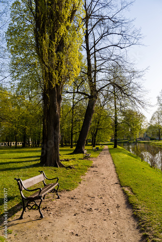 Pałac Branickich w pierwszych dniach wiosny. Wersal Podlasia, Białystok, Polska © podlaski49
