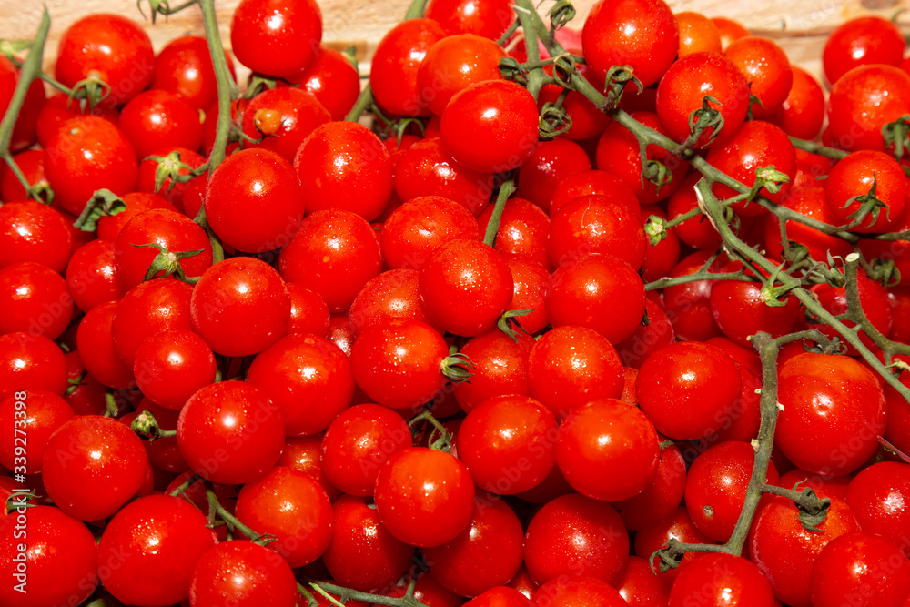 Bunch of ripe tomatoes Bunch of ripe tomatoes