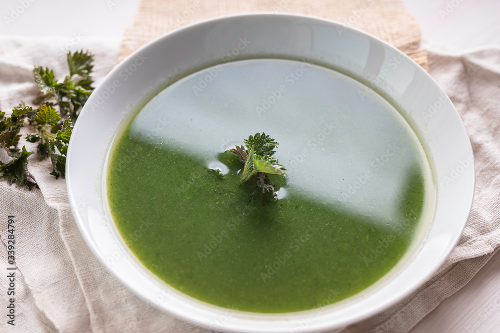 vegetable cream soup green spinach, nettle, brocolli, peas 