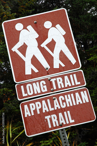 Fototapeta Two classic hiking trails, the Long Trail and the Appalachian Trail, converge ne