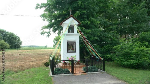 kapliczka przydrożna