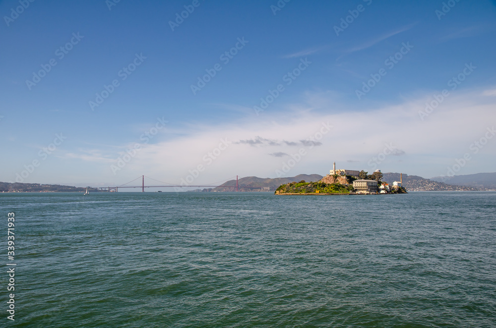 Beautiful landscape with a view of the Alcatraz island and Golden Gate Bridge 