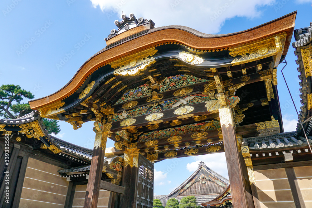 Fototapeta premium 二条城 二の丸御殿唐門