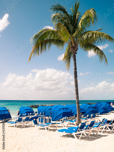 Fototapeta Naklejka Na Ścianę i Meble -  View on the Princess Cays sand beach at sunny weather near water